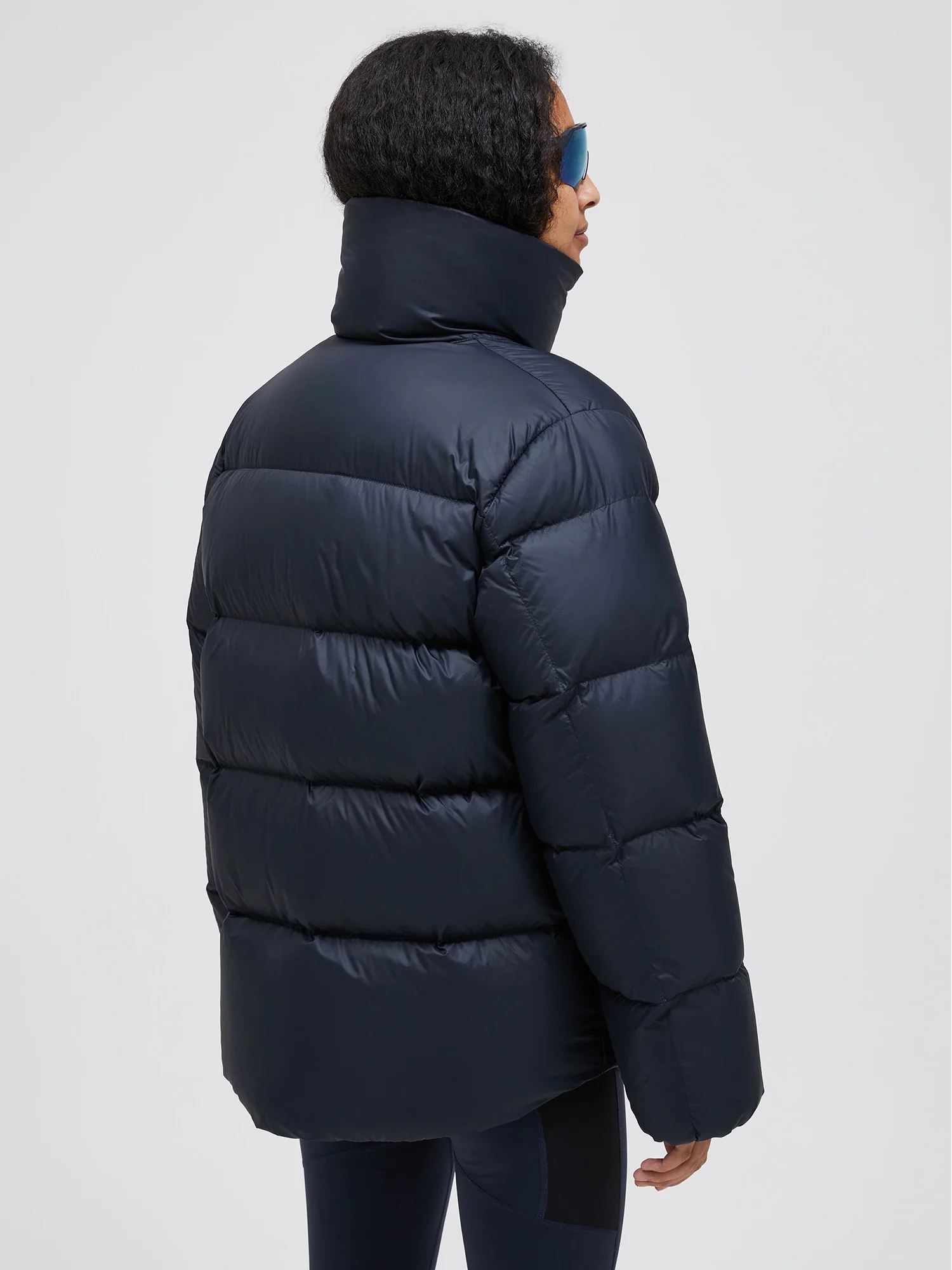 Peak Performance Naisten Untuvatakki, W Down Puffer Musta - Image 2