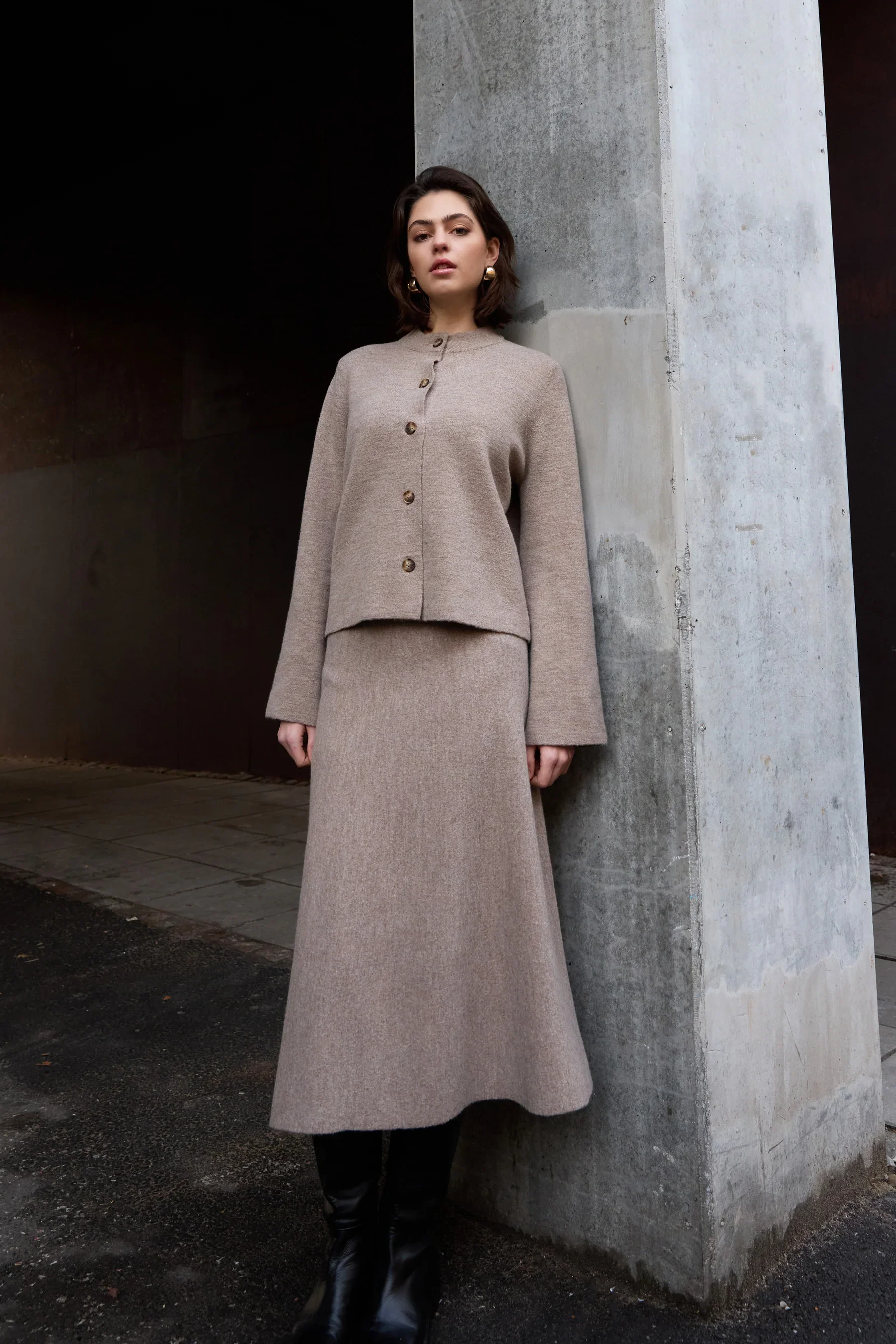 Philosophy Blues Original naisten hame, MANTRA KNIT SKIRT Vaalea Beige - Image 2