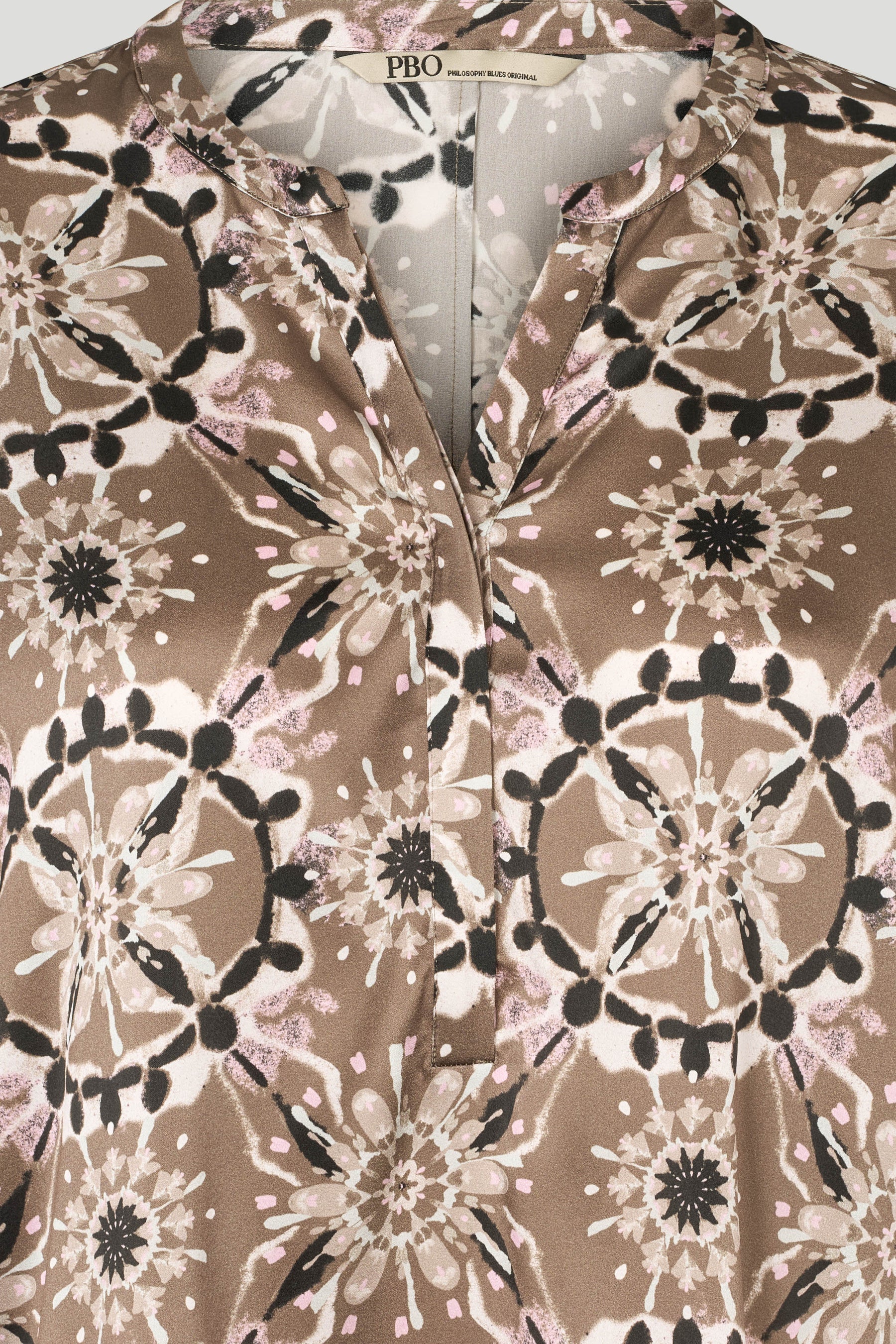 Philosophy Blues Original naisten pusero, SILKY BALI BLOUSE Ruskea Kuosillinen - Image 3