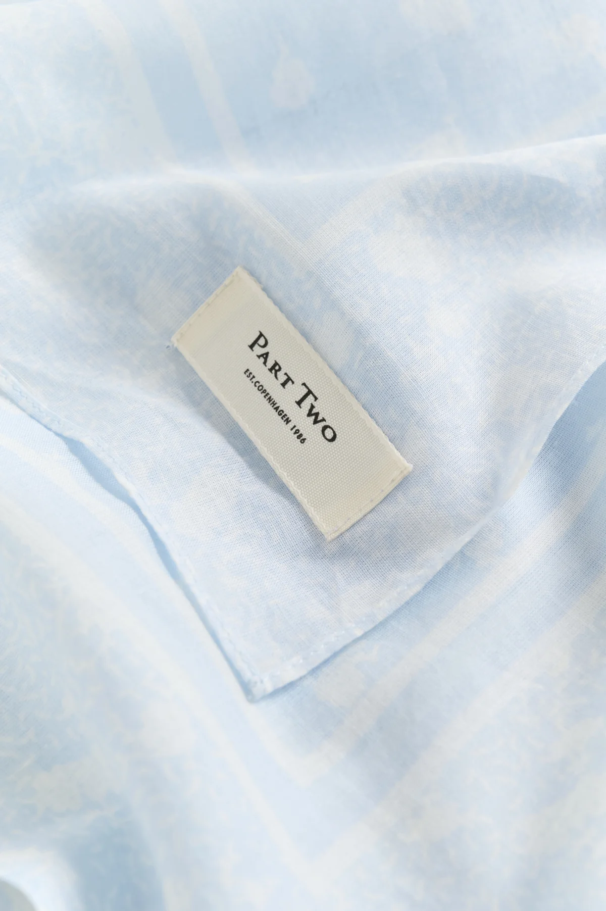 Part Two huivi PhiPW Scarf, Heather Fragile Print - Image 3