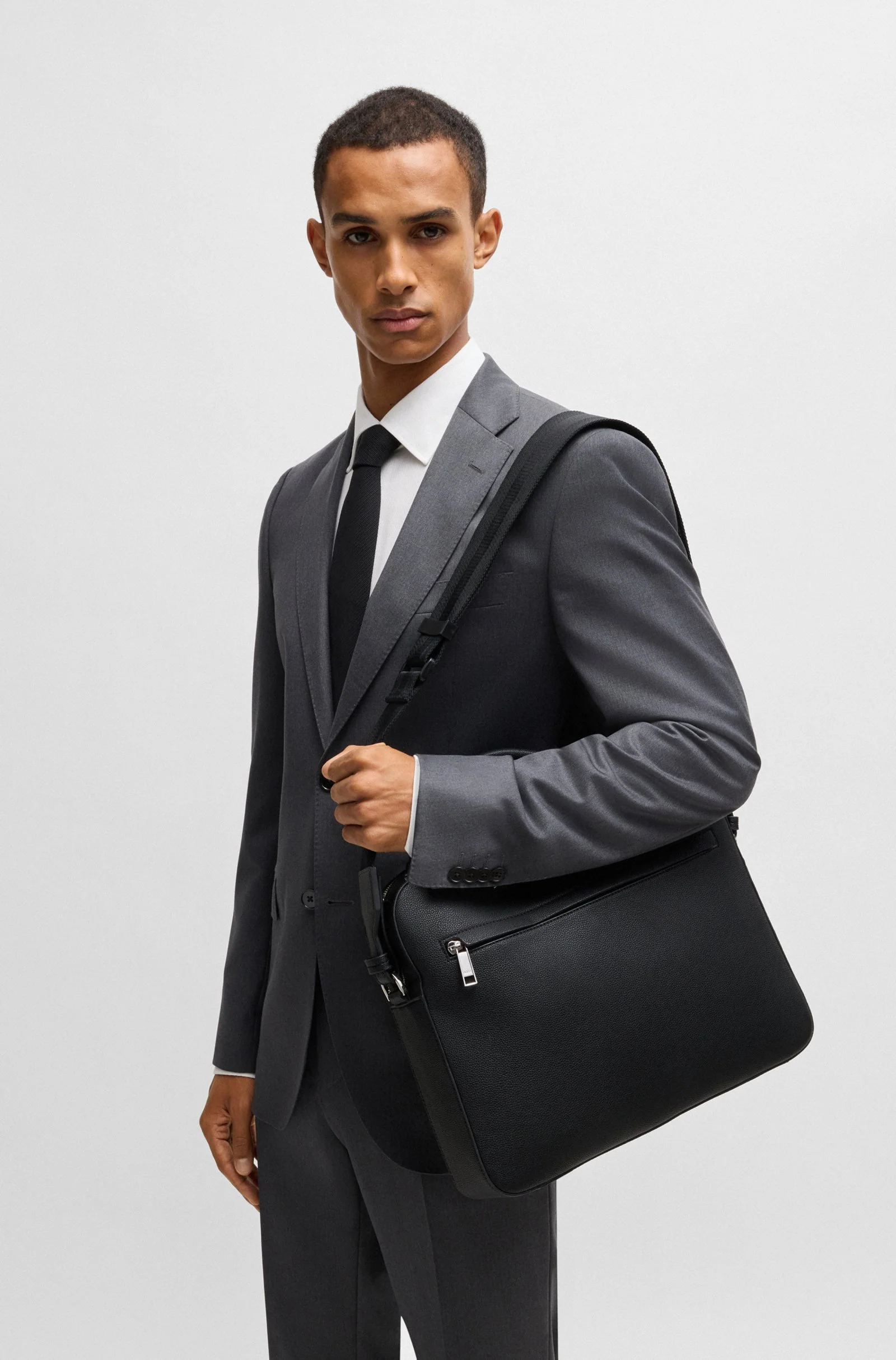 Hugo Boss miesten laukku RAY S DOC CASE, musta