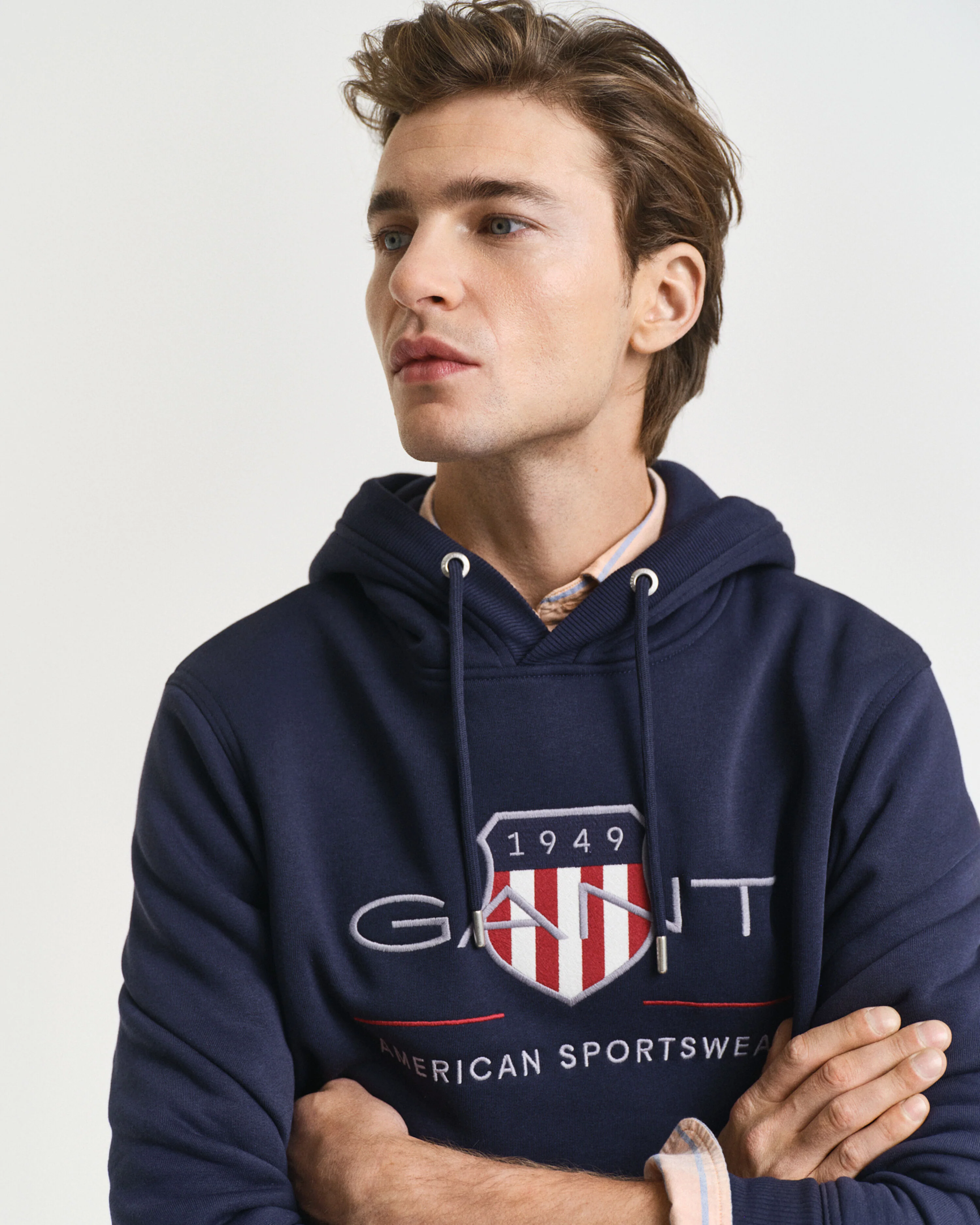 Gant miesten collegepusero, REG ARCHIVE SHIELD HOODIE TUMMANSININEN - Image 3