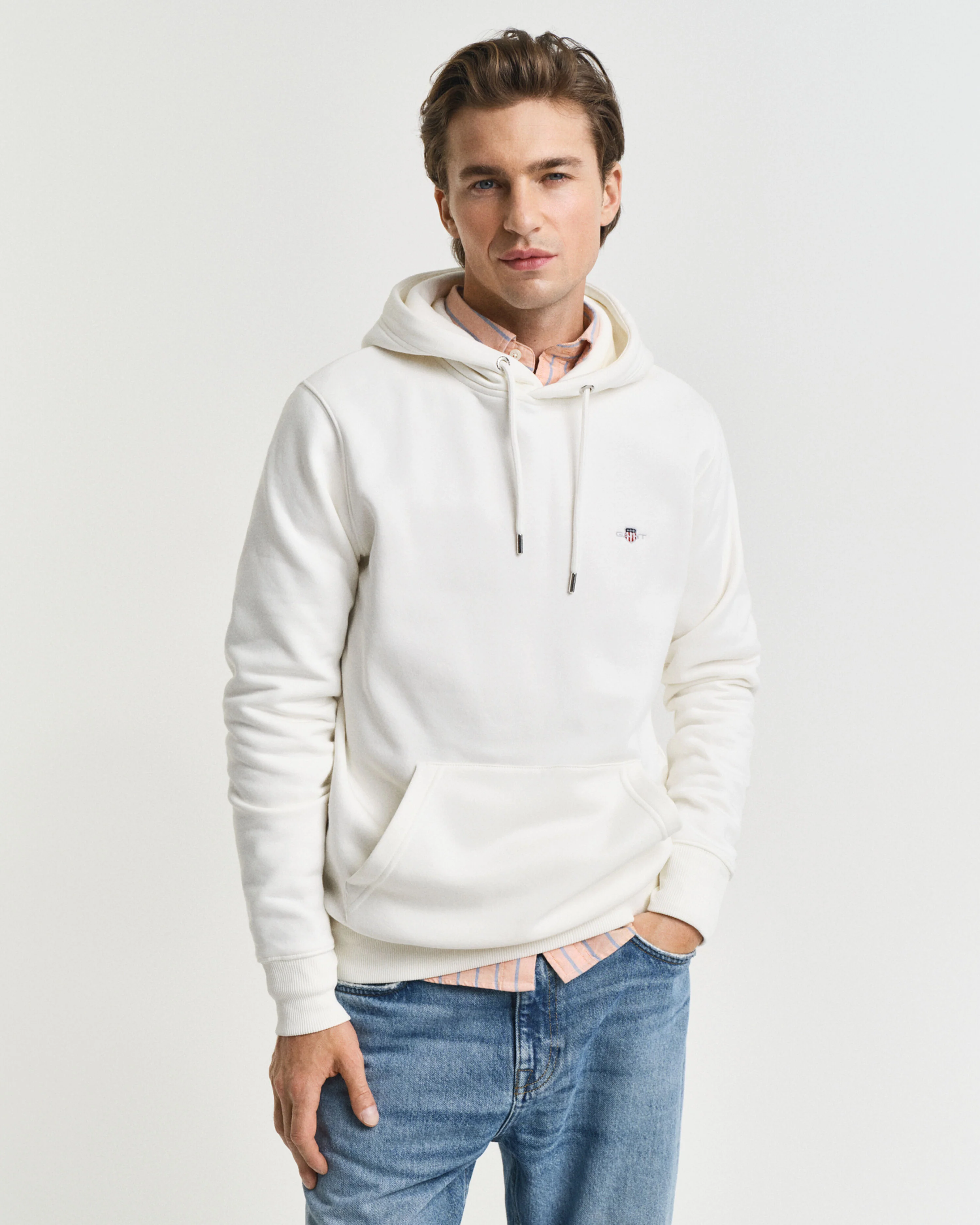 Gant miesten collegehuppari, REG SHIELD HOODIE LUONNONVALKOINEN