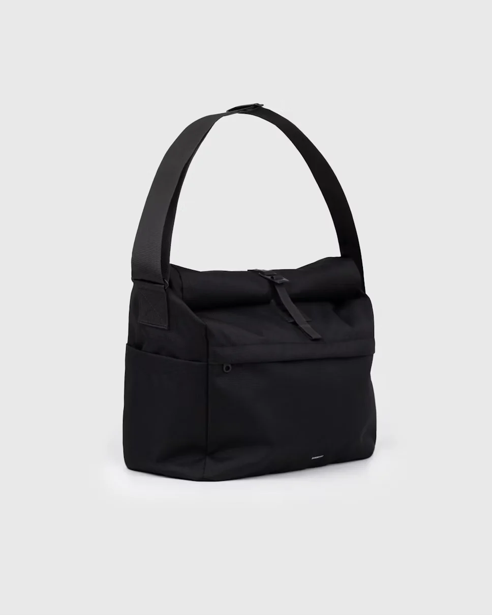Sandqvist laukku, ICON MESSENGER BAG Musta - Image 3
