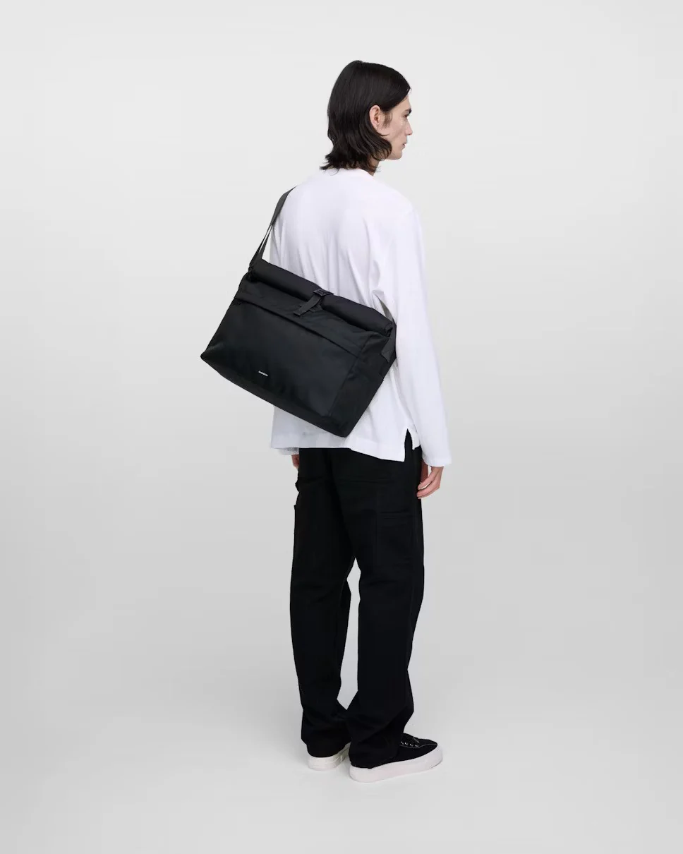 Sandqvist laukku, ICON MESSENGER BAG Musta - Image 7