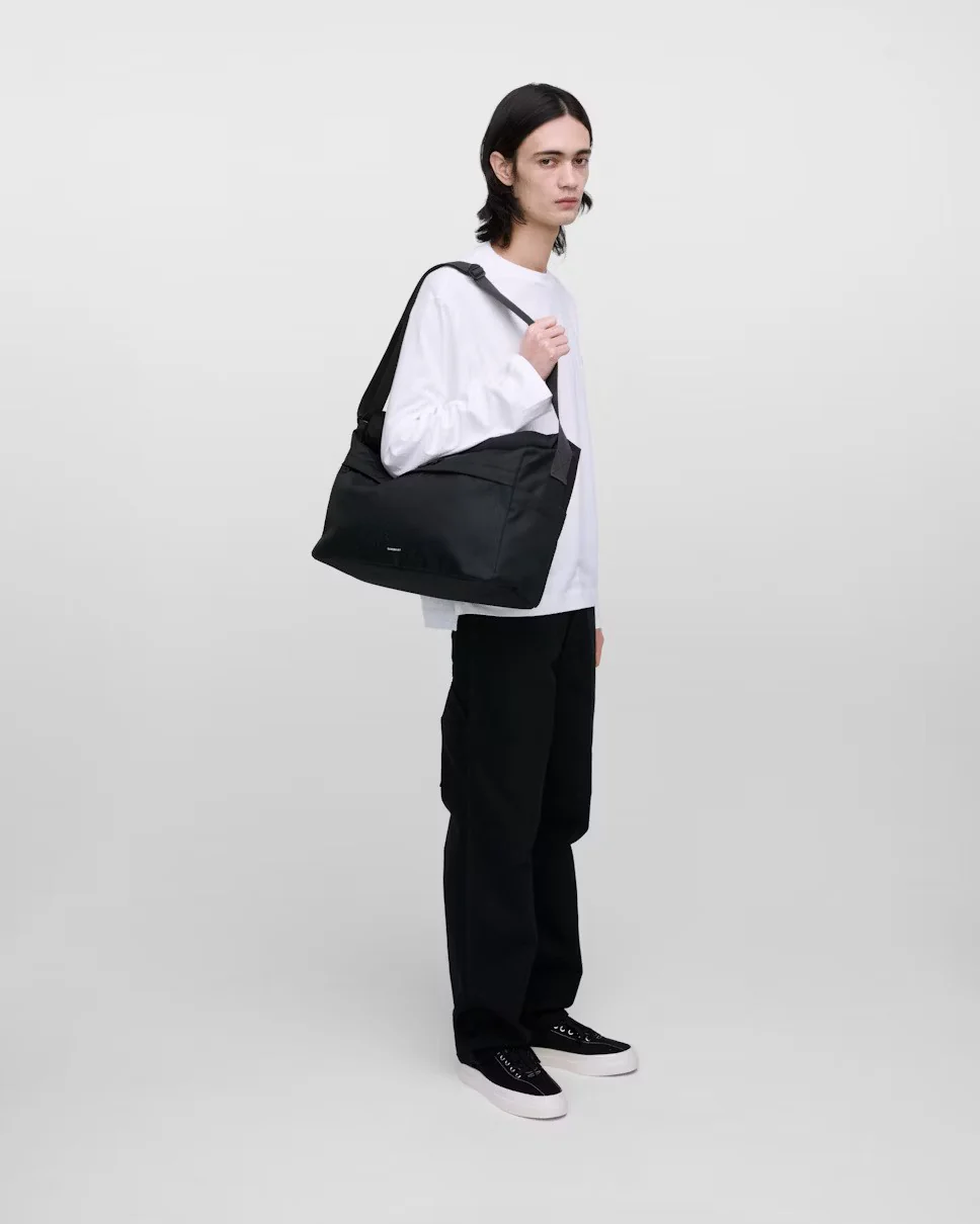 Sandqvist laukku, ICON MESSENGER BAG Musta - Image 8