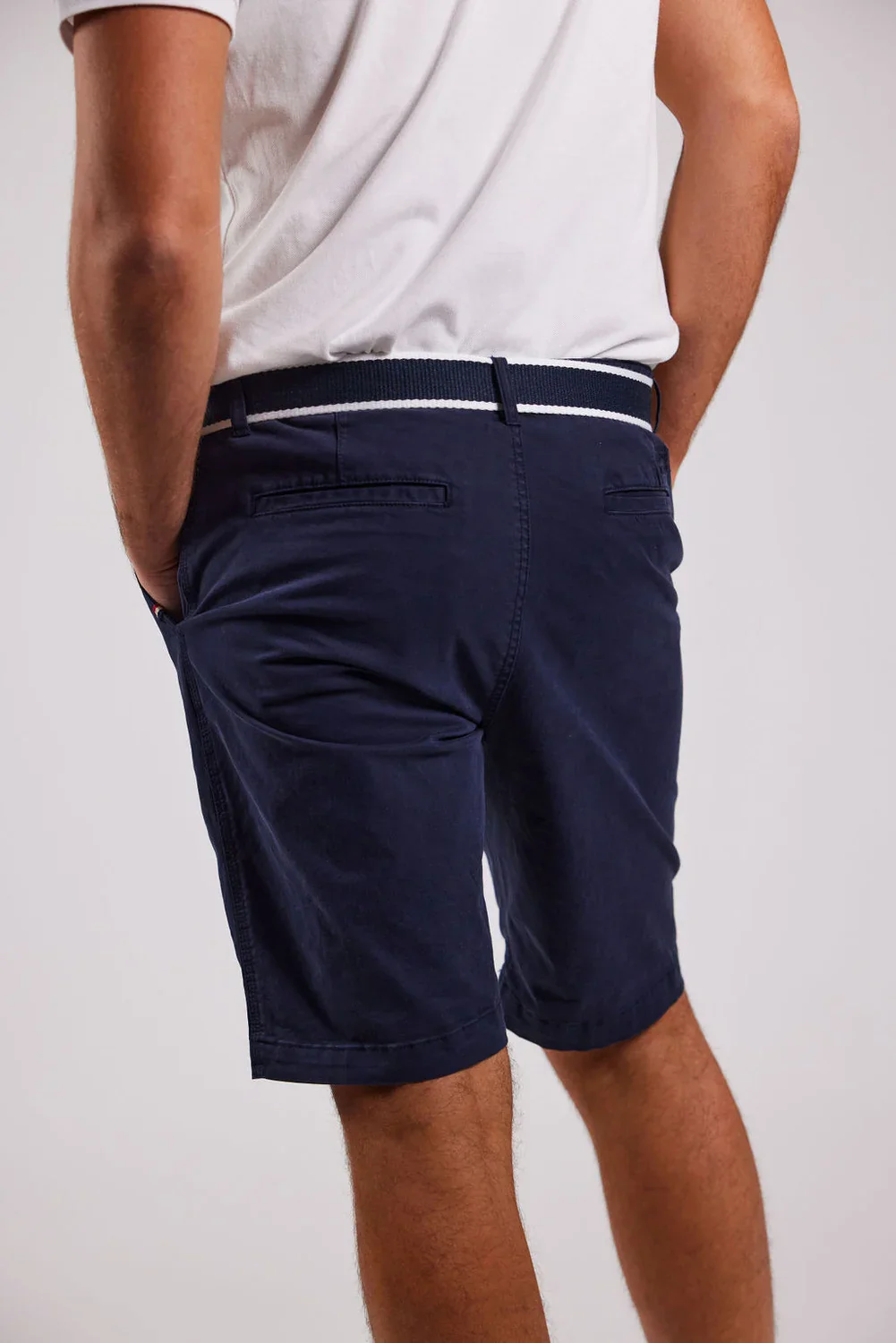 Sebago miesten shortsit, BELTED BERMUDA SHORTS Tummansininen - Image 2