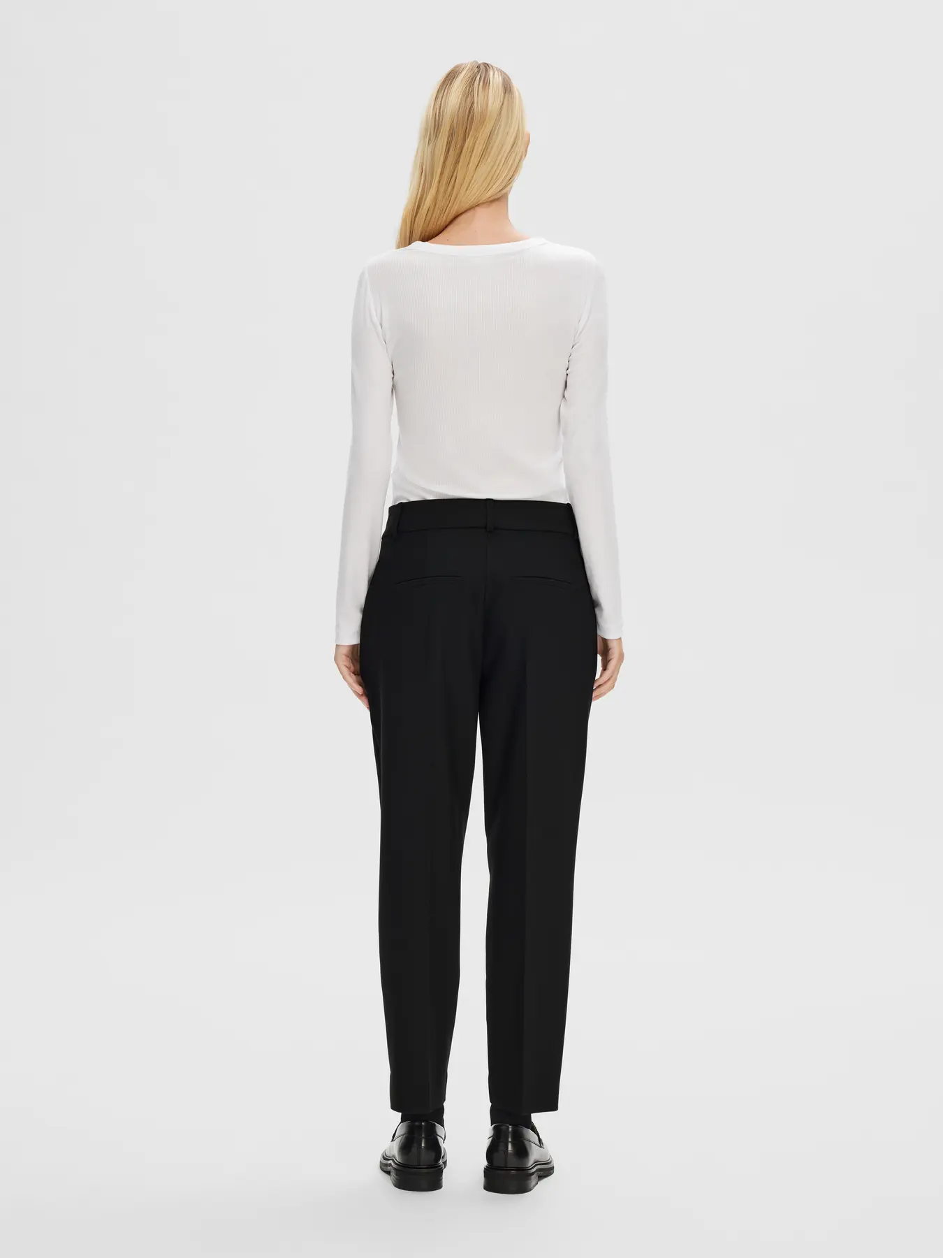 Selected Femme Naisten Housut, SLFRITA-RIA MW CROPPED PANT NOOS Black - Image 2
