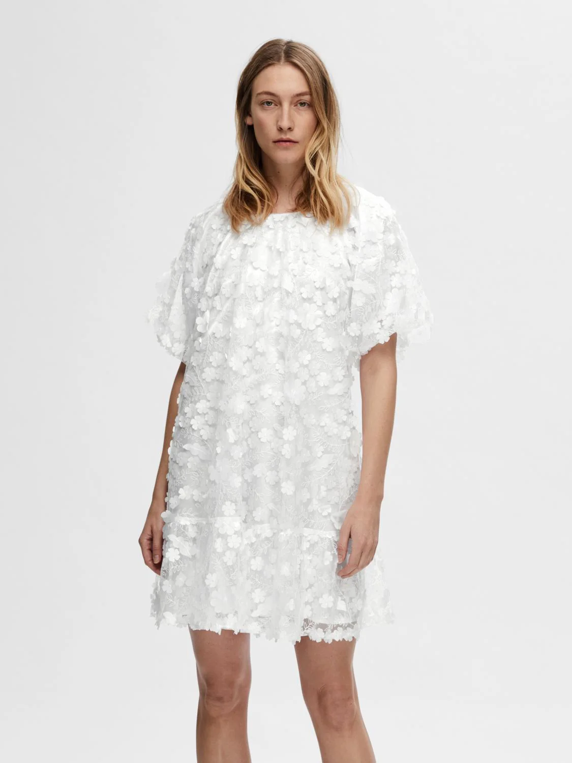 Selected Femme Naisten Mekko SLFALBERTA  2/4  DRESS Valkoinen