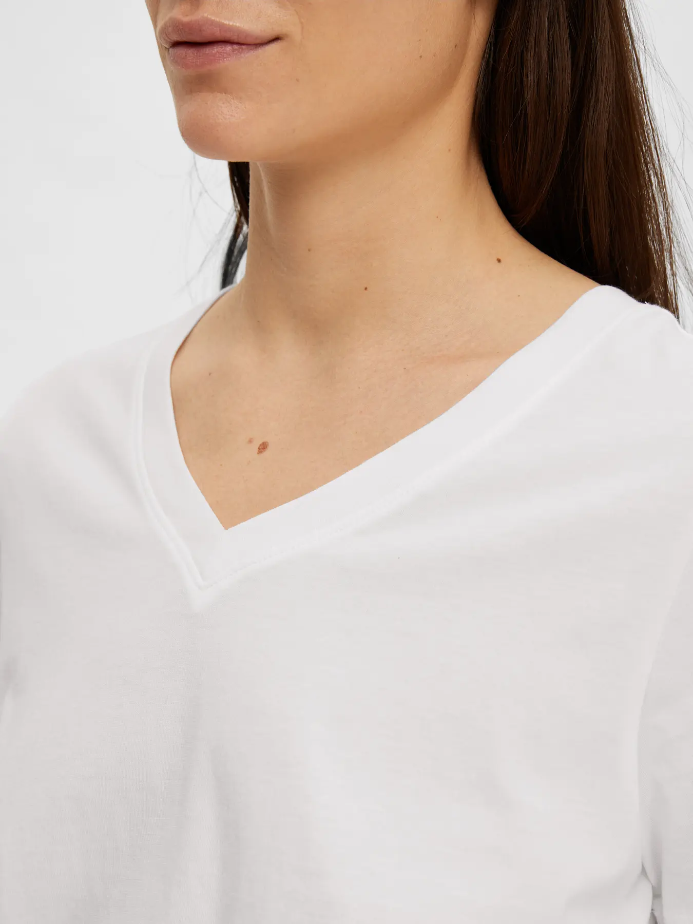Selected Femme Naisten T-paita SLFESSENTIAL SS V-NECK TEE NOOS Bright White - Image 4