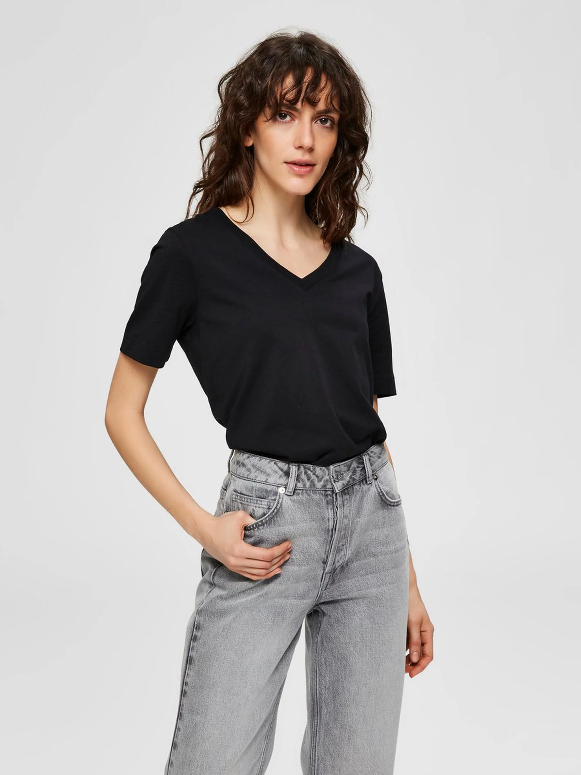 Selected Femme Naisten T-paita, SLFSTANDARD SS V-NECK TEE Musta