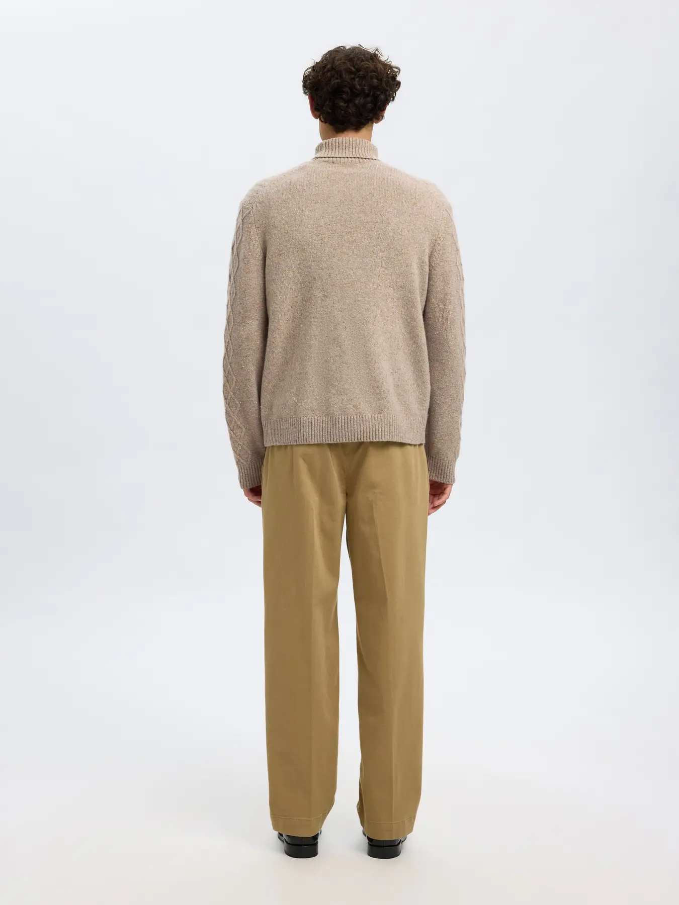 Selected miesten neulepusero, SLHNEIL LS KNIT RELAXED CABLE ROLL NECK Oatmeal Neps - Image 2