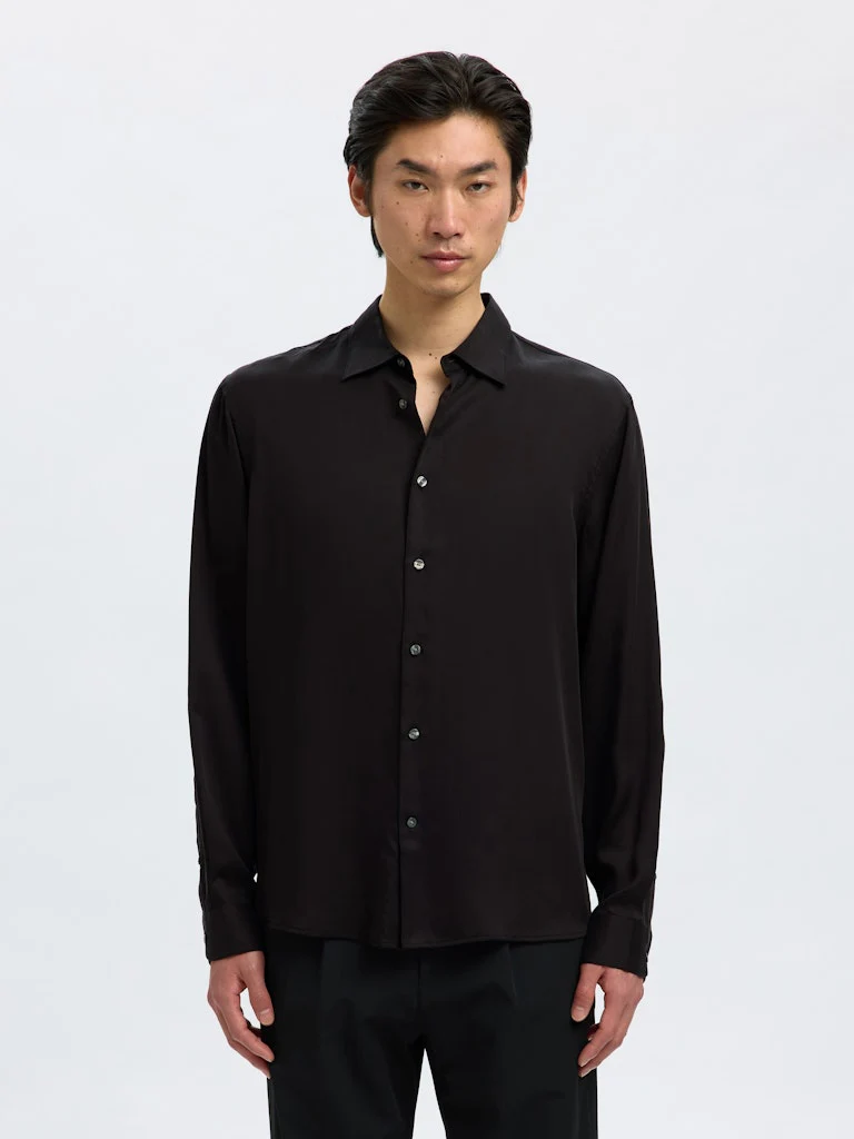 Selected miesten kauluspaita SLHRLXCHARLIE TENCEL SATIN LS SHIRT, musta