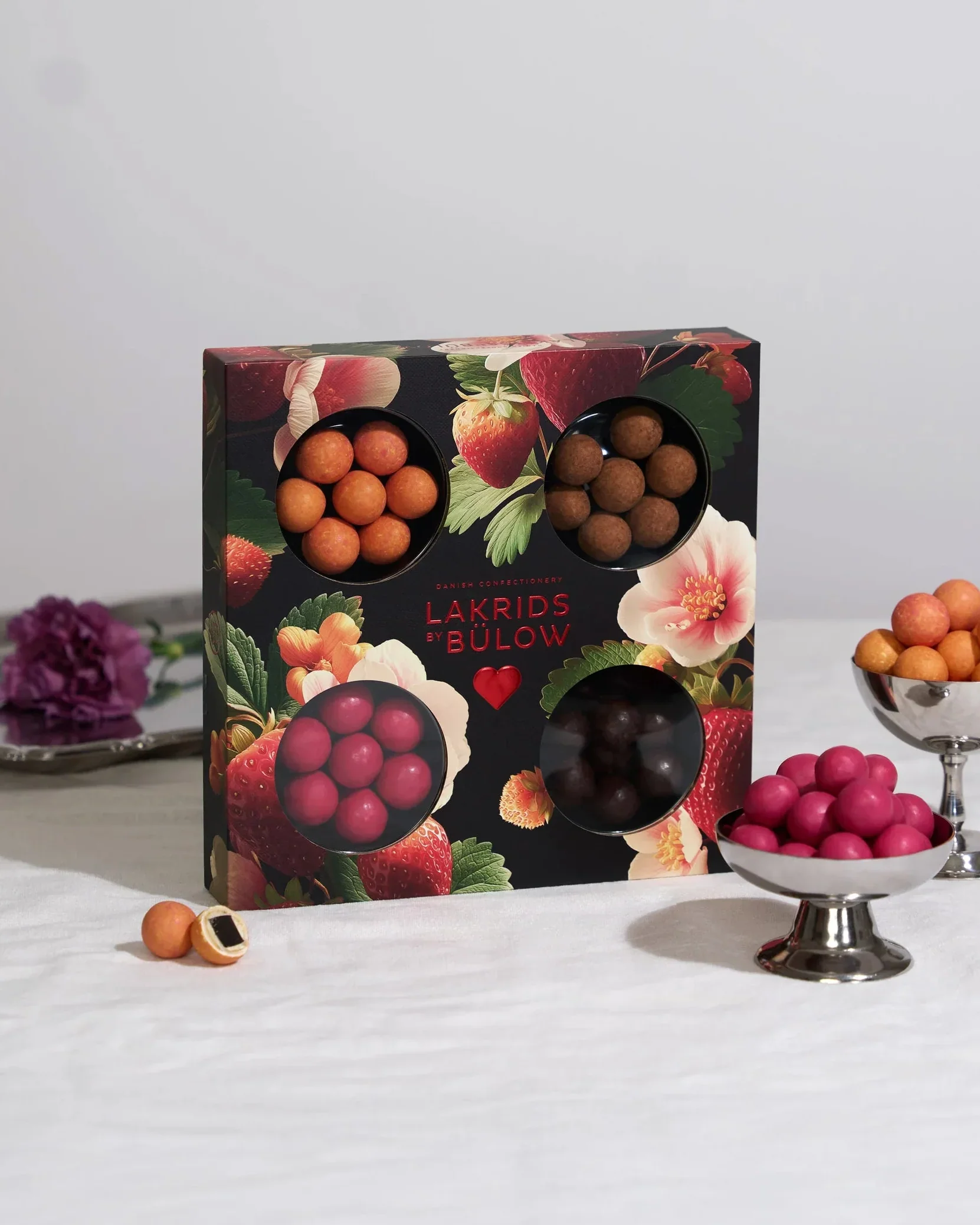Lakrids by Bülow lakritsi Small Selection Box Love 2026 - Image 2