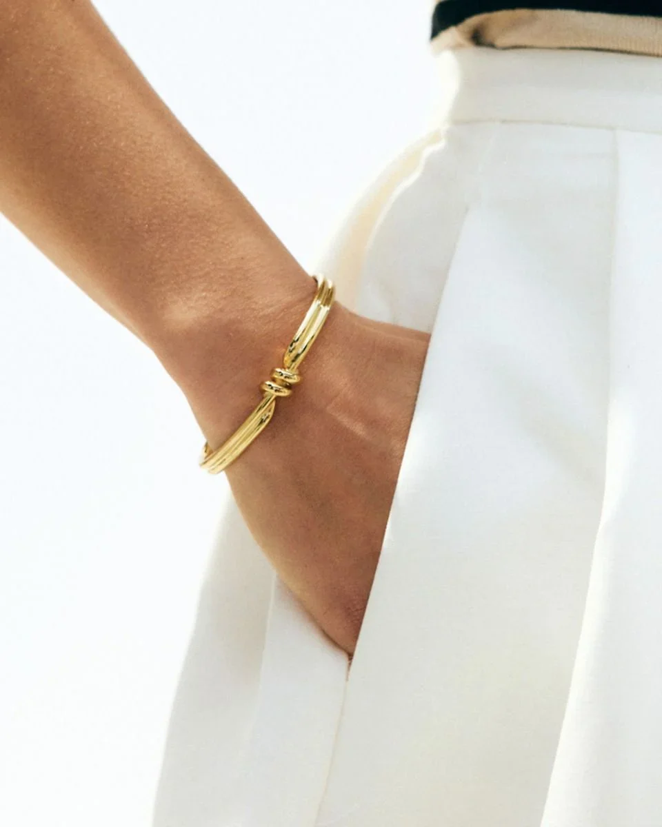 Edblad rannekoru Swivel Bangle, Gold pleated - Image 2
