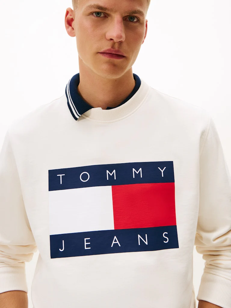 Tommy Jeans miesten collegepaita Big Flag Cneck EXT, luonnonvalkoinen - Image 5