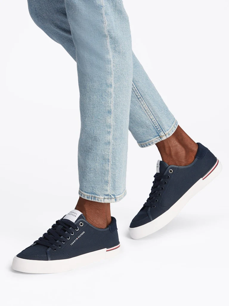 Tommy Hilfiger miesten kengät, CORE CORPORATE VULC CANVAS Tummansininen - Image 2