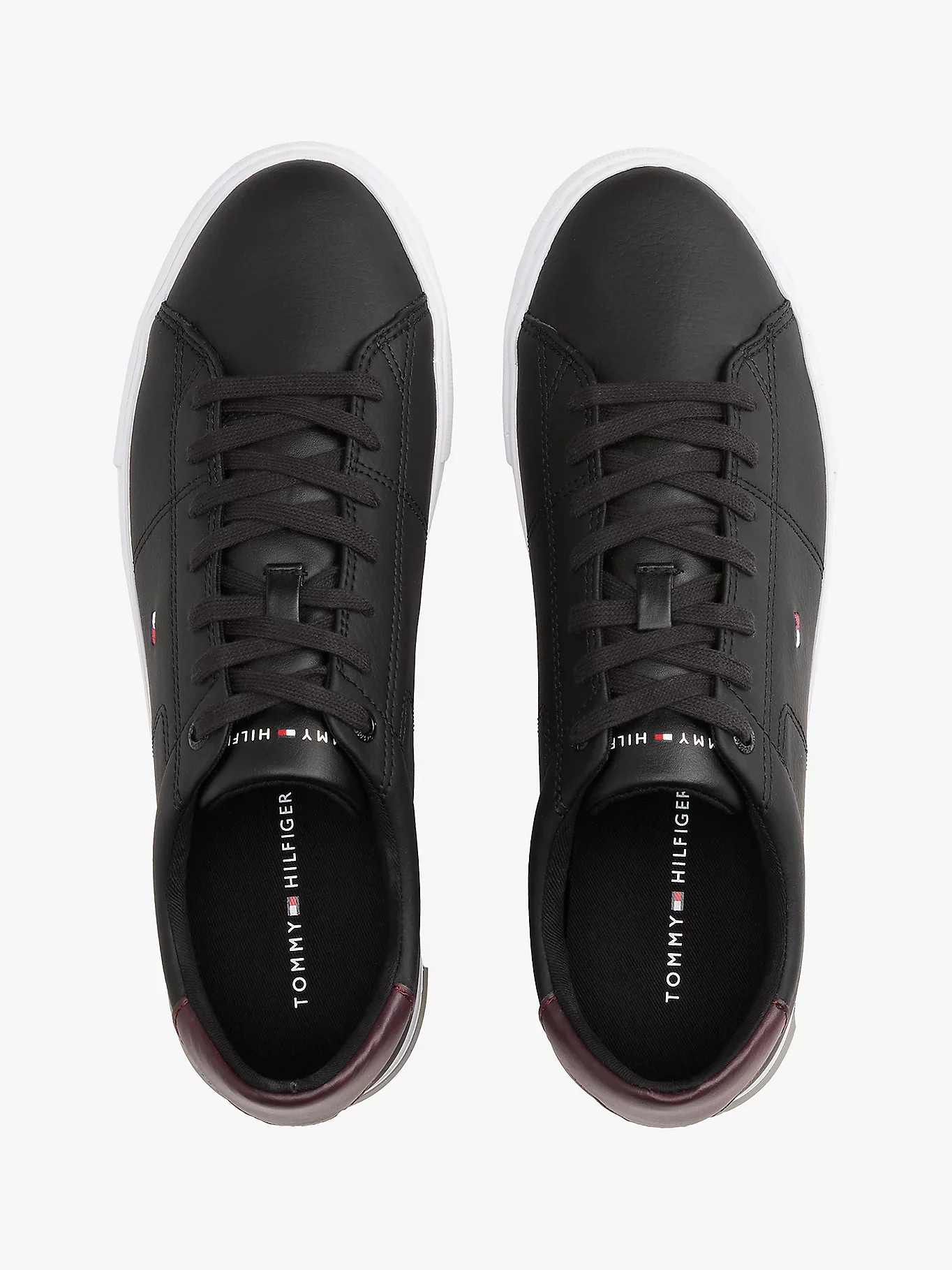 Tommy Hilfiger miesten tennarit, ESSENTIAL LEATHER SNEAKER  Musta - Image 2