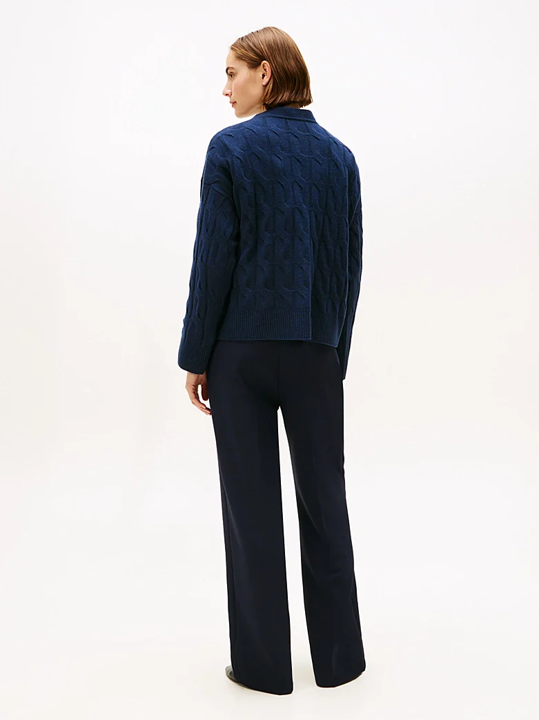 Tommy Hilfiger naisten neuletakki, SOFT WOOL CABLE V-NK LS CARDIGAN Tummansininen - Image 2