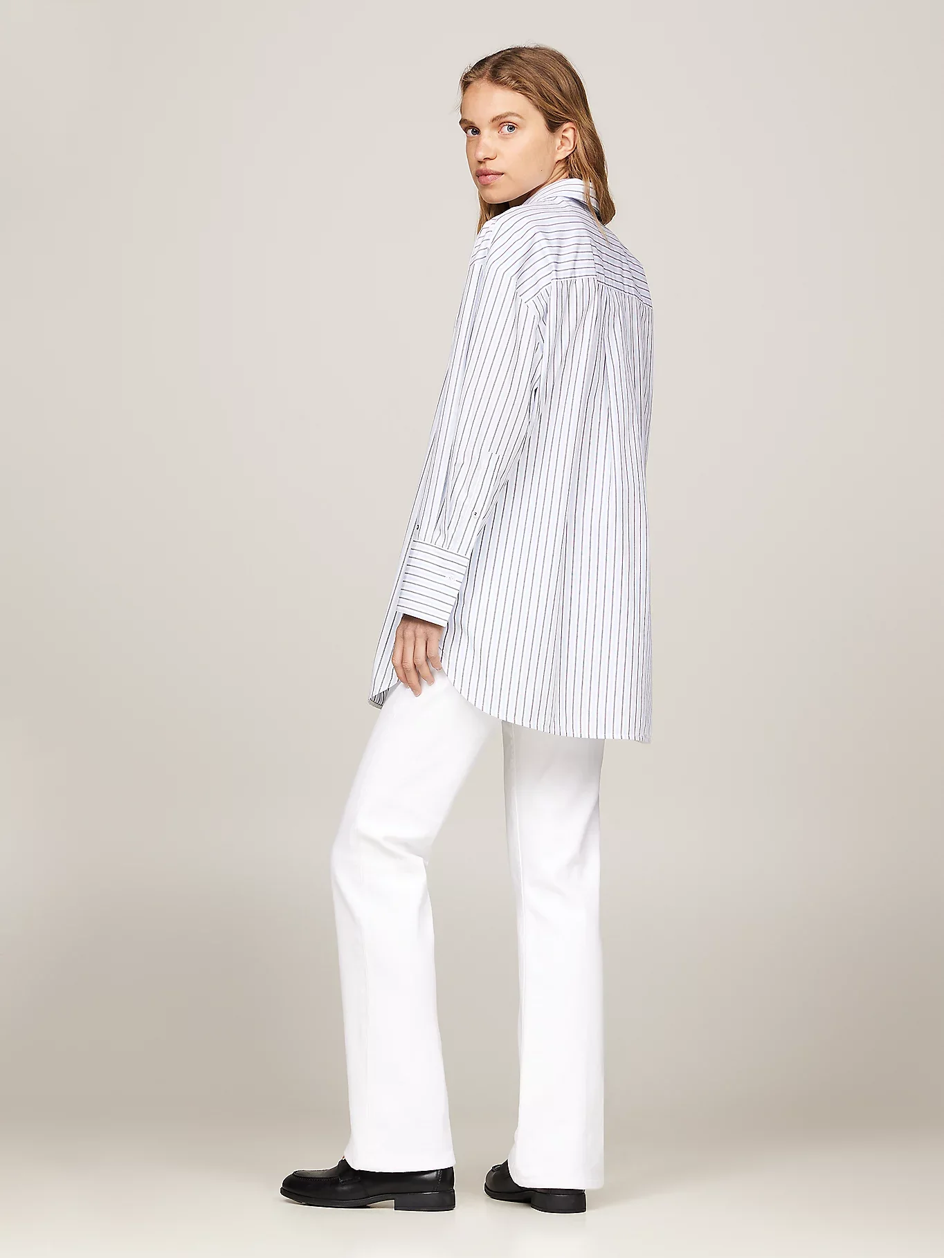 Tommy Hilfiger naisten paitapusero, STRIPE LOOSE FIT SHIRT Raidallinen Sininen - Image 2