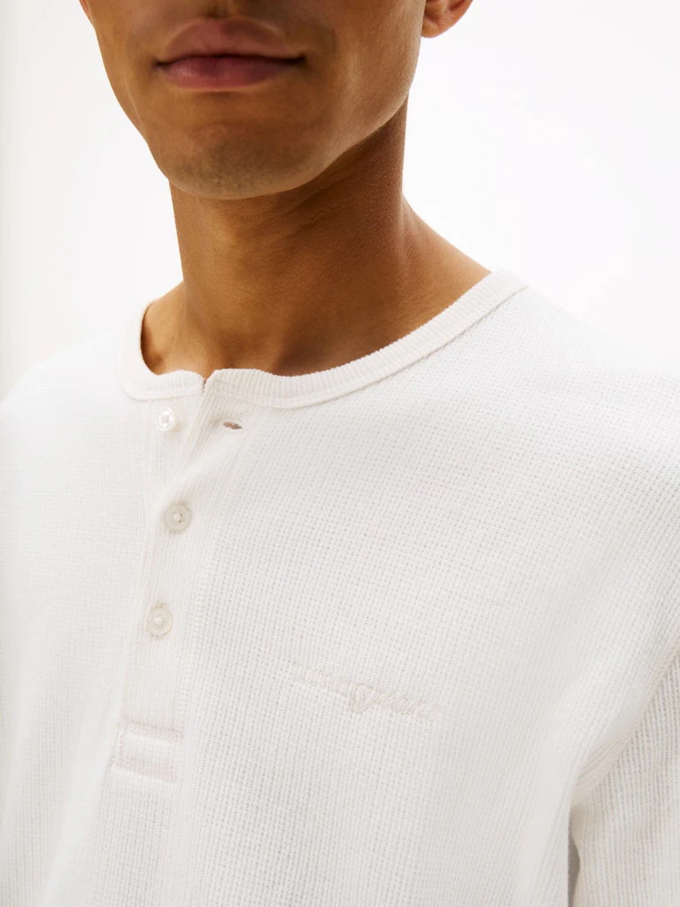 Tommy Jeans miesten paita, TJM SLIM WAFFLE SCRIPT HENLEY Kerma - Image 5