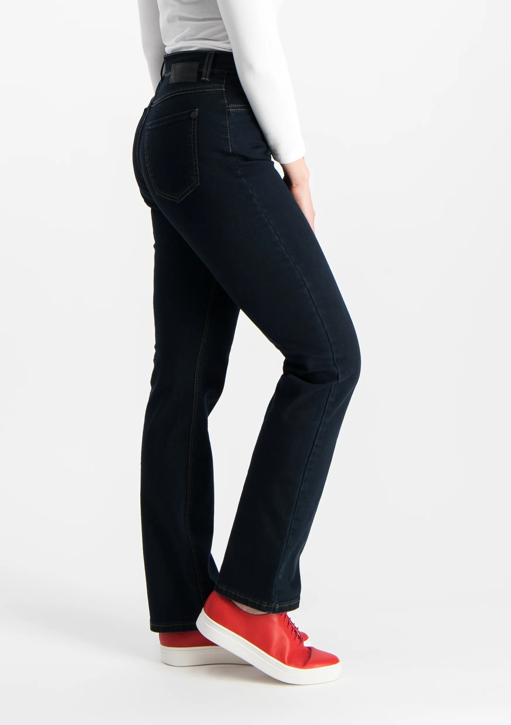 Very Nice Farkut, Caramel 8411 Curvy Fit Tummansininen - Image 4