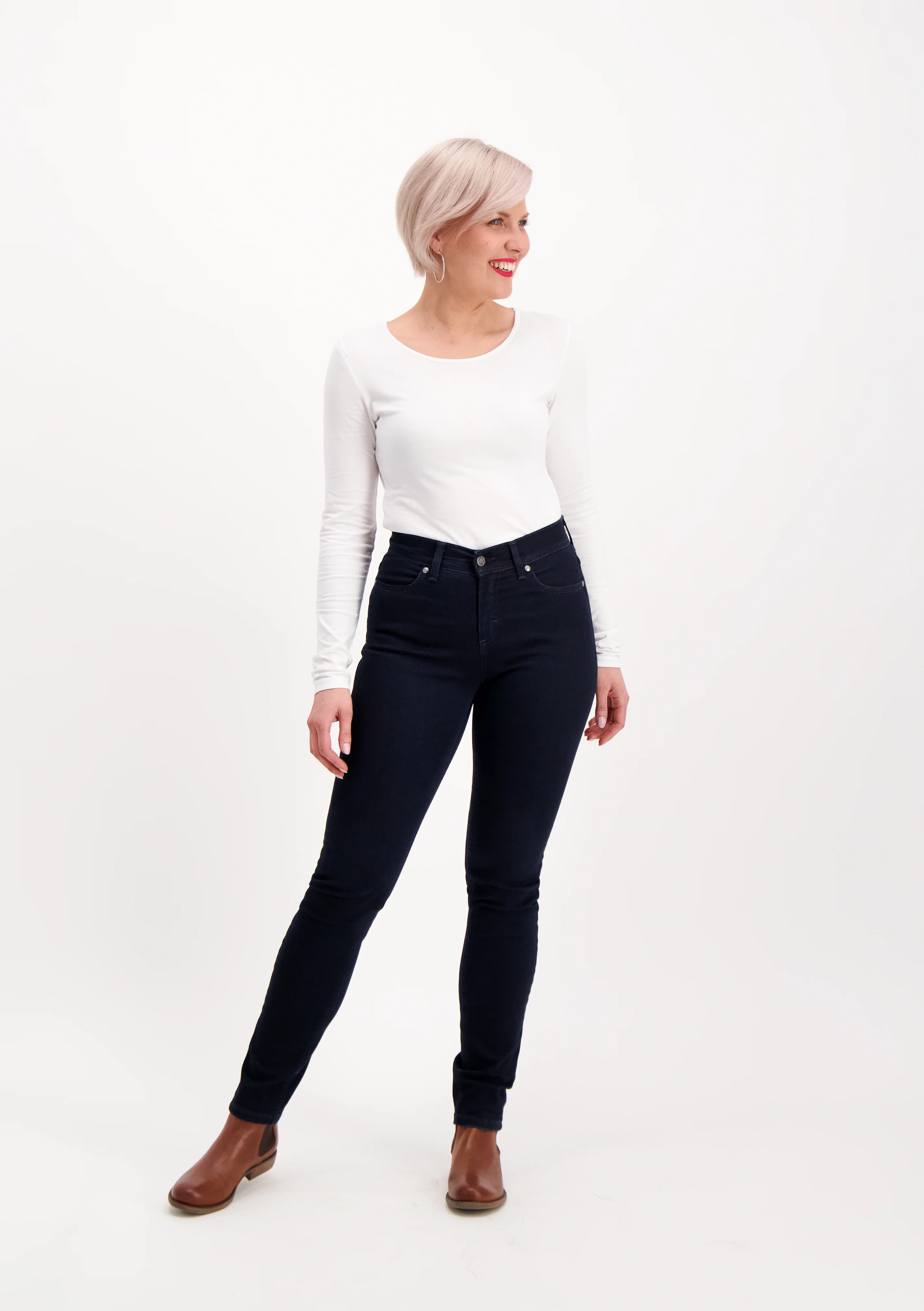 Very Nice Naisten Farkut, Suzie 8411 Slim Fit Tummansininen