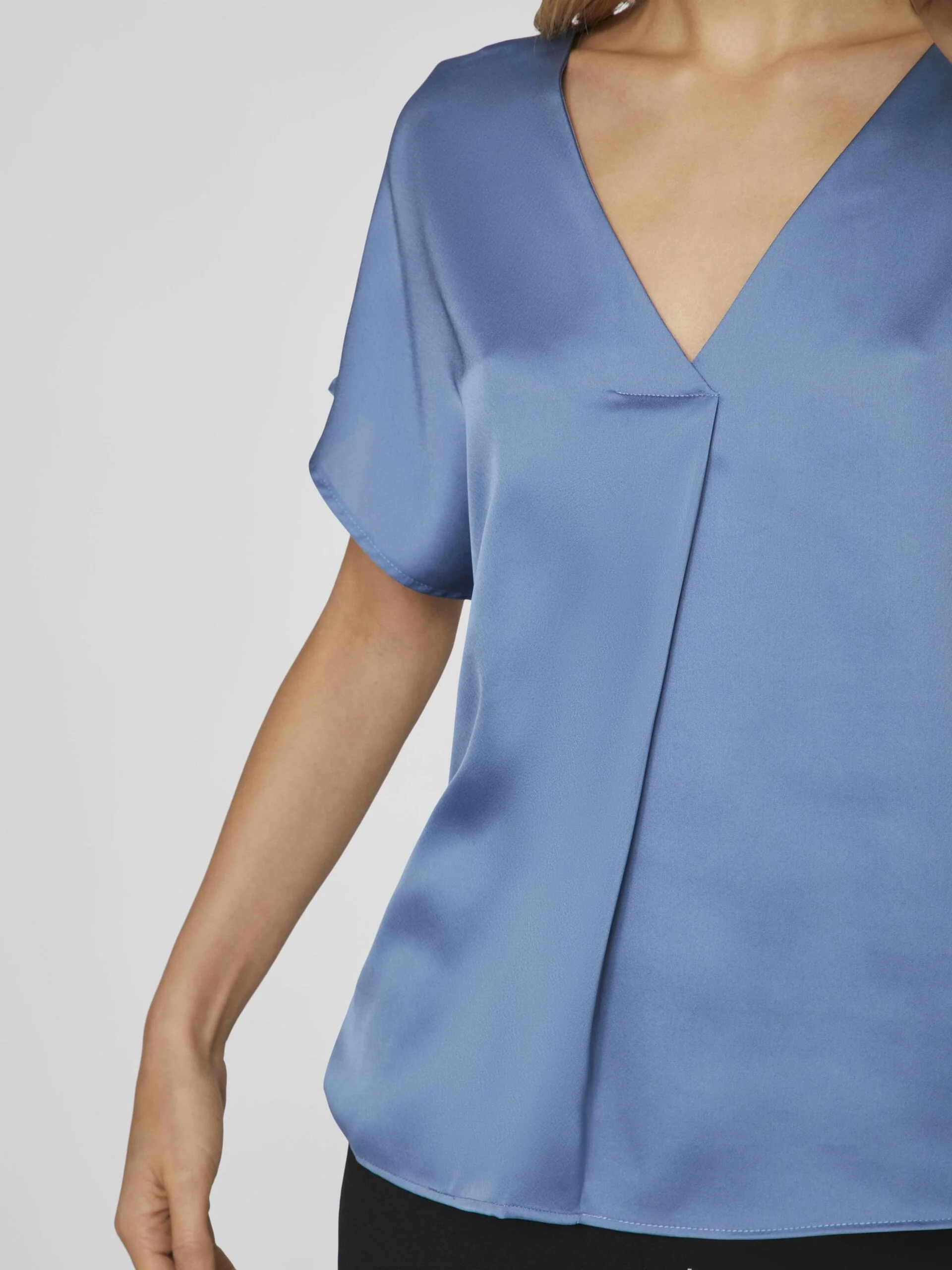 Vila naisten satiinitoppi, VIELLETTE V-NECK S/S SATIN TOP Sininen - Image 5