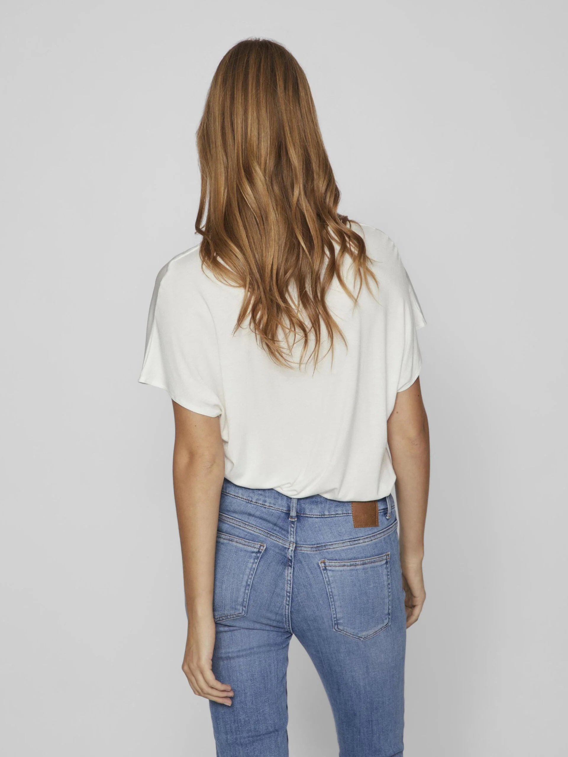Vila naisten satiinitoppi, VIELLETTE V-NECK S/S SATIN TOP Valkoinen - Image 2