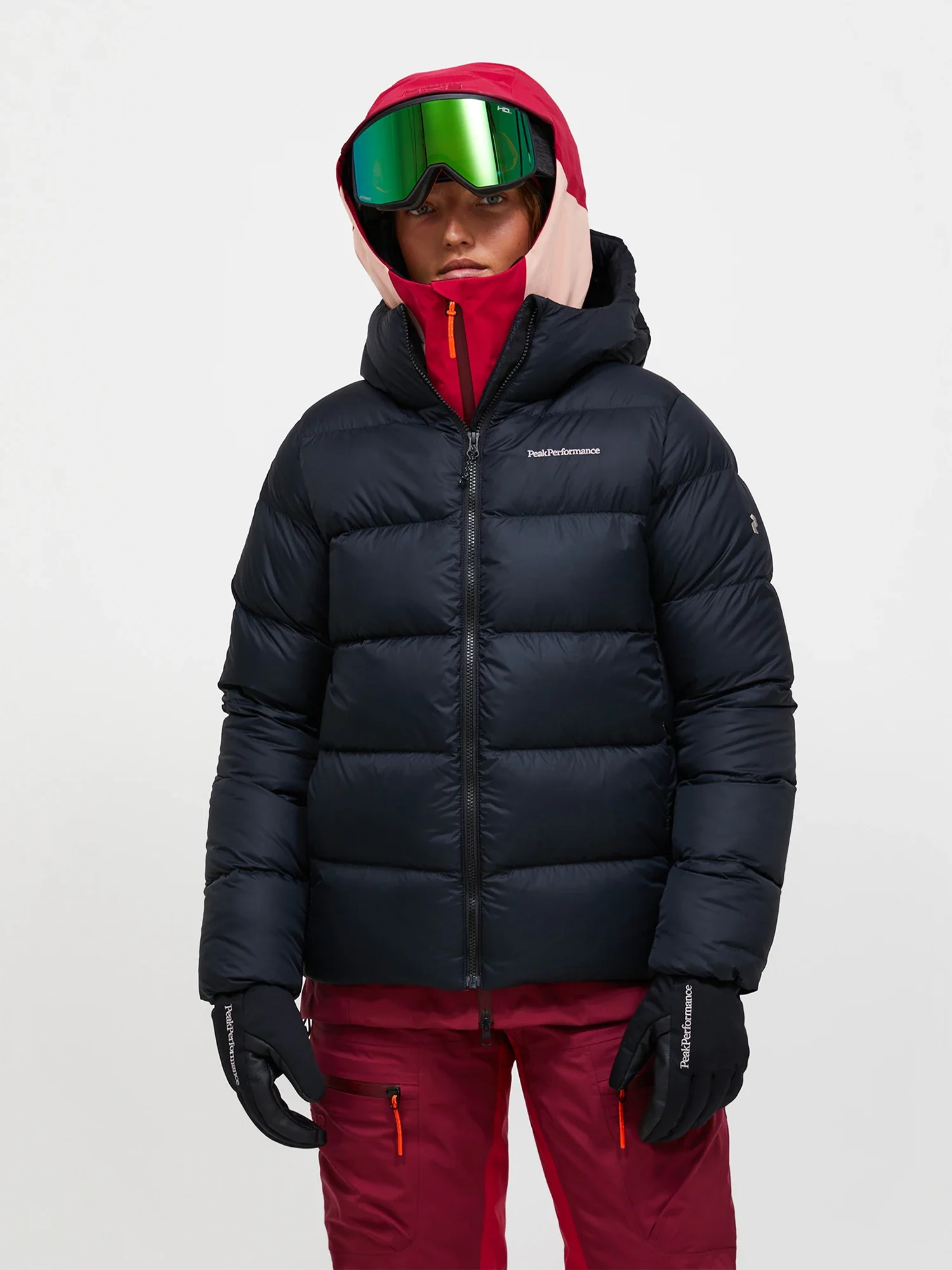 Peak Performance naisten untuvatakki W Frost Down Puffer Jacket, musta - Image 7