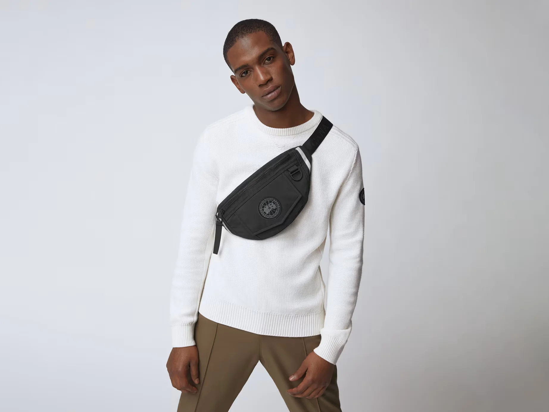 Canada Goose Unisex vyökaukku Waist Bag Black Disc, musta - Image 4
