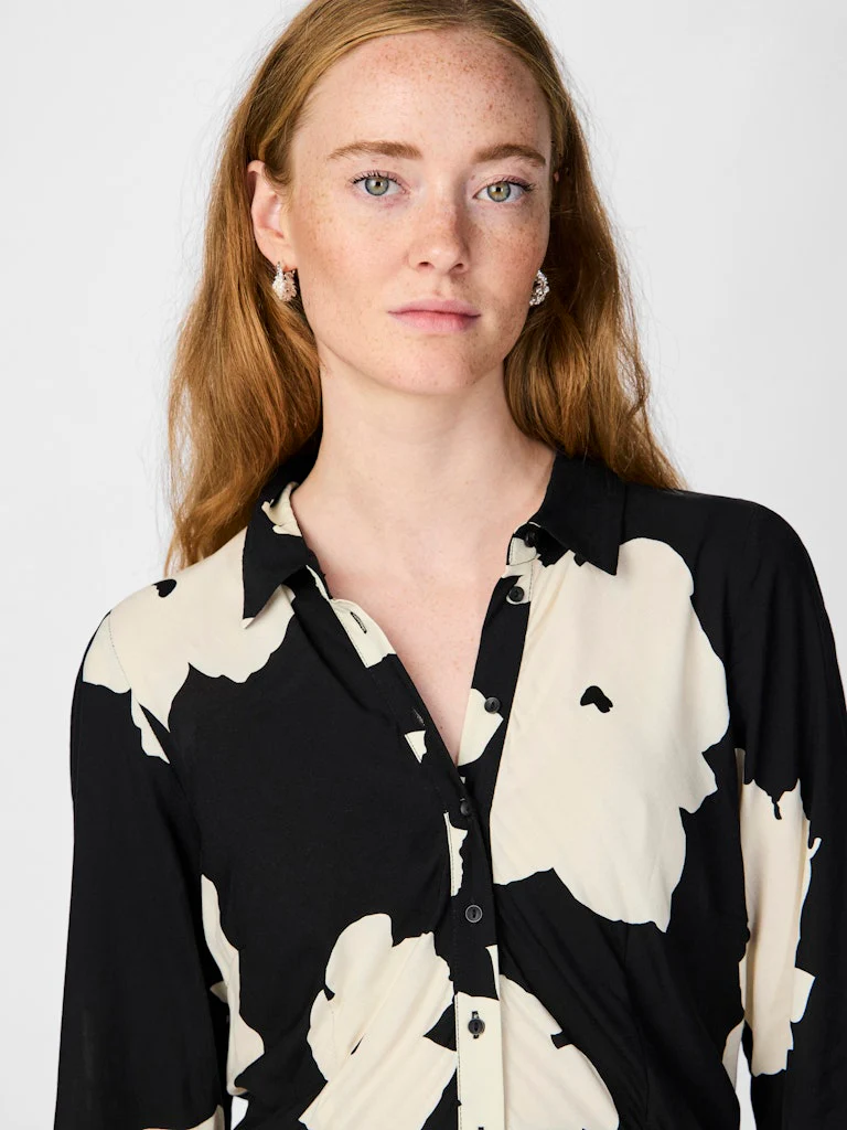 Y.A.S Naisten Maksimekko YASSAVANNA LONG SHIRT DRESS Black Mille - Image 3