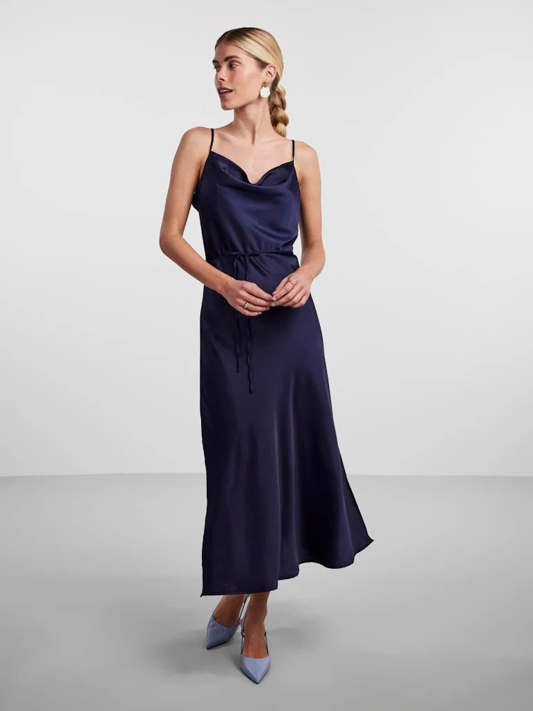 Y.A.S Naisten Mekko, YASTHEA STRAP LONG DRESS Tummansininen