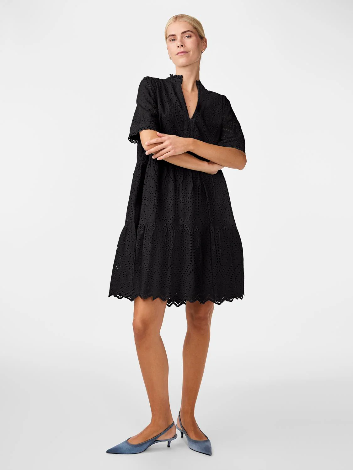 Y.A.S Naisten Minimekko YASHOLI SS DRESS Musta - Image 4