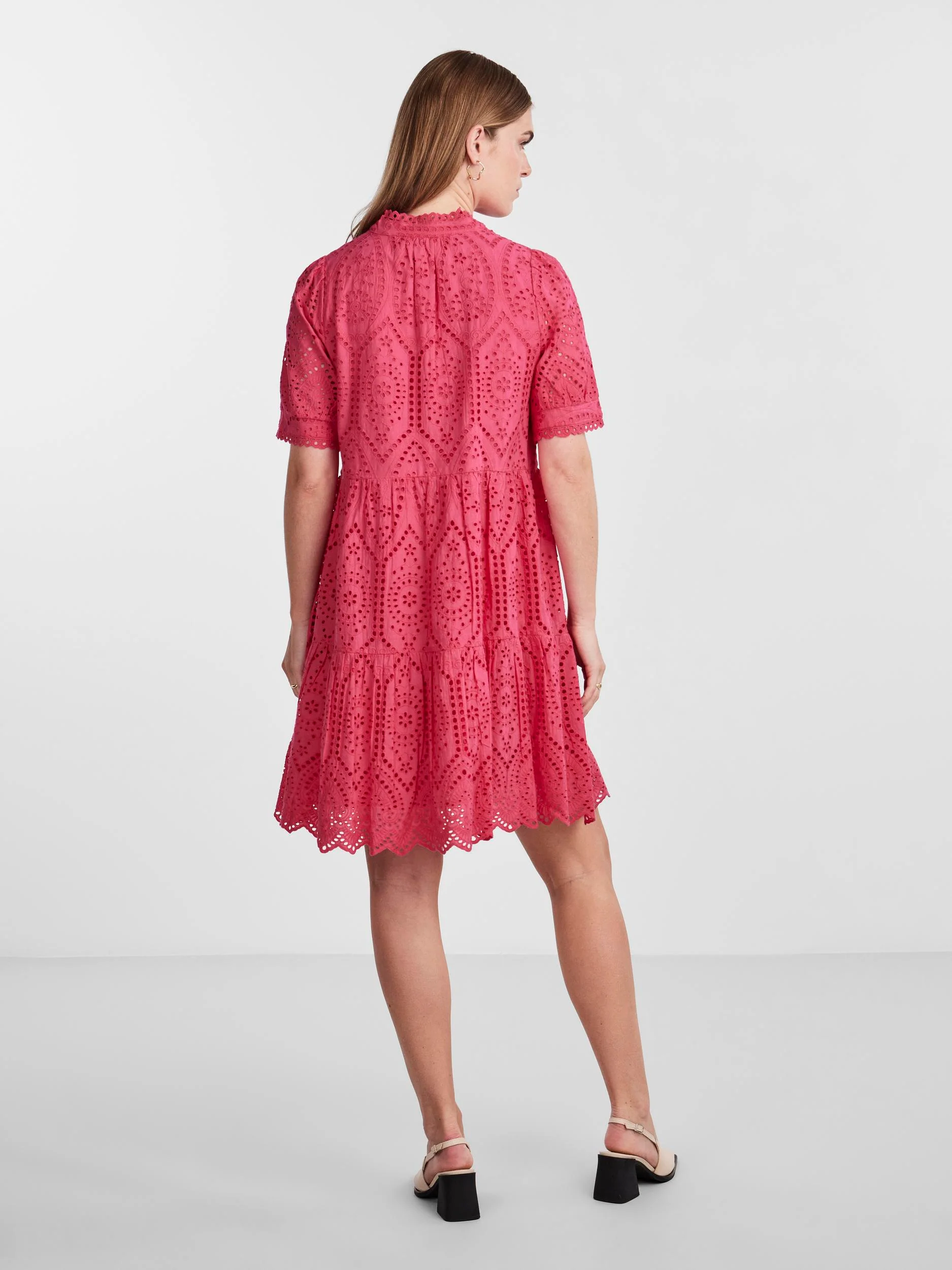 Y.A.S Naisten Minimekko YASHOLI SS DRESS Pinkki - Image 6