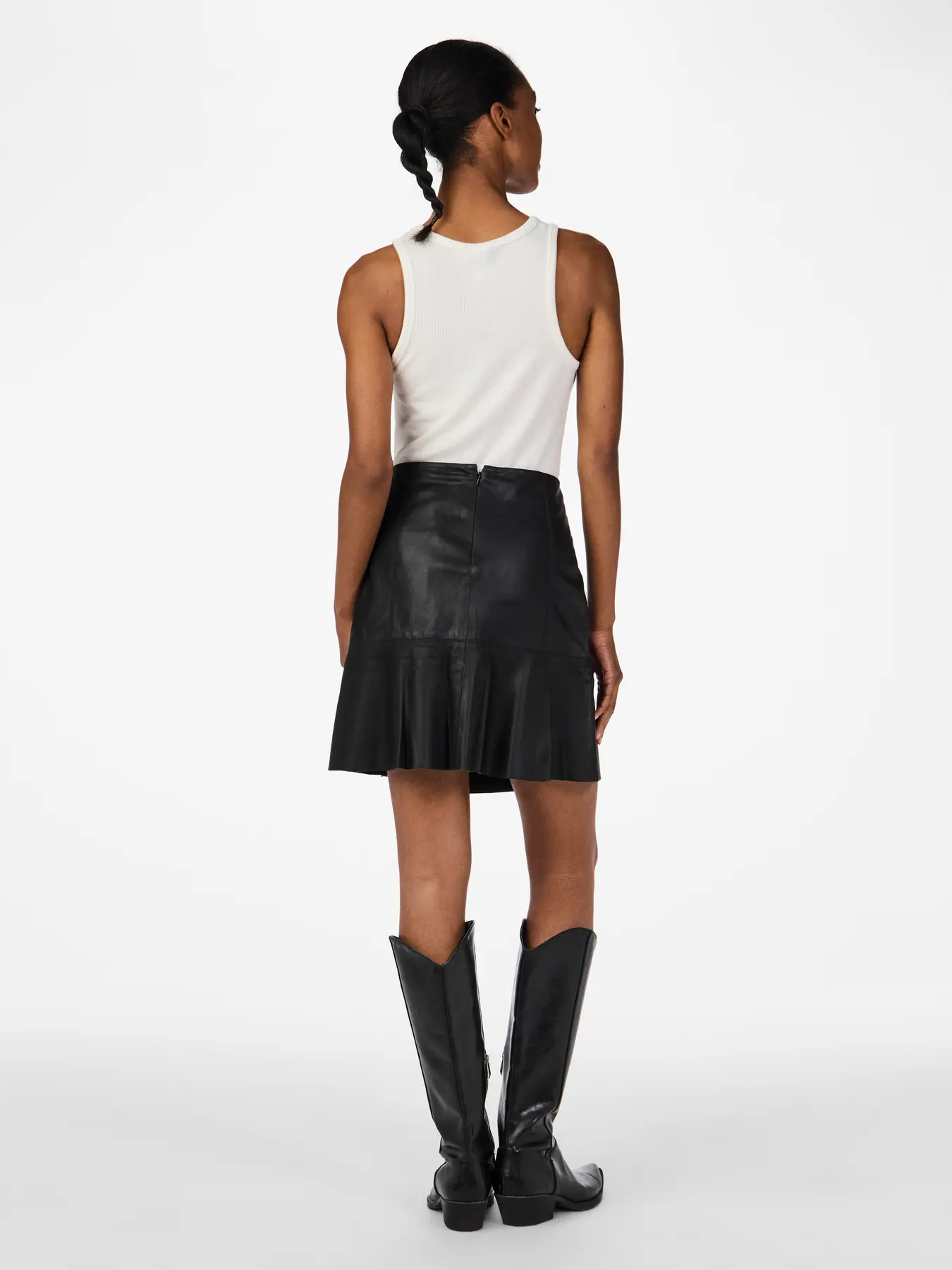 Y.A.S naisten nahkahame, YASCOLLY MW NAPLON LEATHER SKIRT Black - Image 2