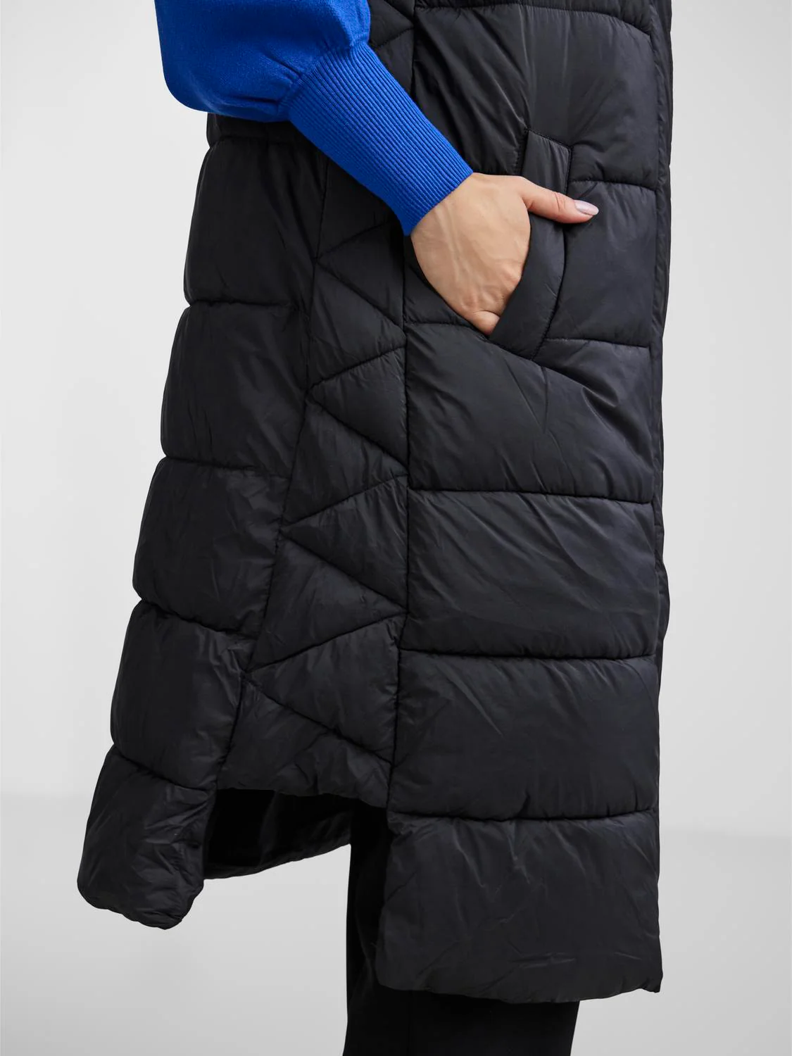 Y.A.S Naisten Toppaliivi, K-YASLIRO PADDED VEST Musta - Image 6