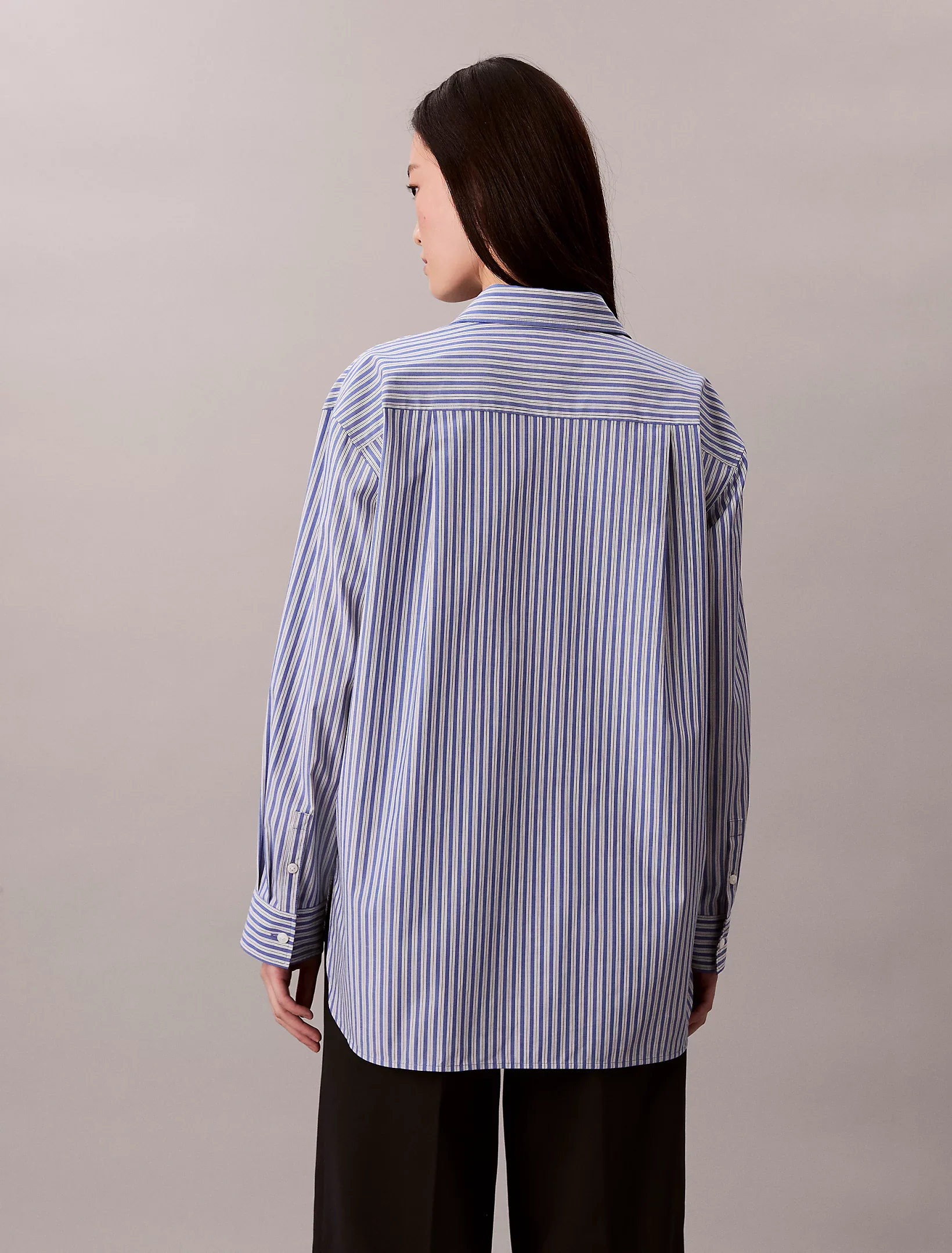 Calvin Klein Jeans naisten paitapusero YD PERFECT BUTTON DOWN SHIRT, vaaleansininen - Image 3